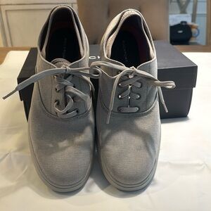 Men’s New Gray Rockport Sneakers Size 10.5